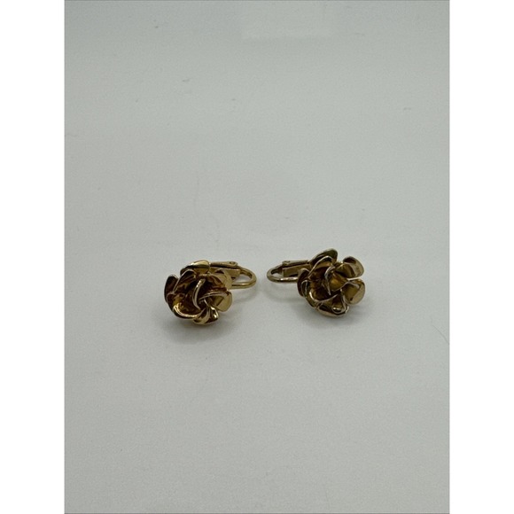 The Unbranded Brand Jewelry - Vintage‎ Gold Tone Flower Clip On Earrings
